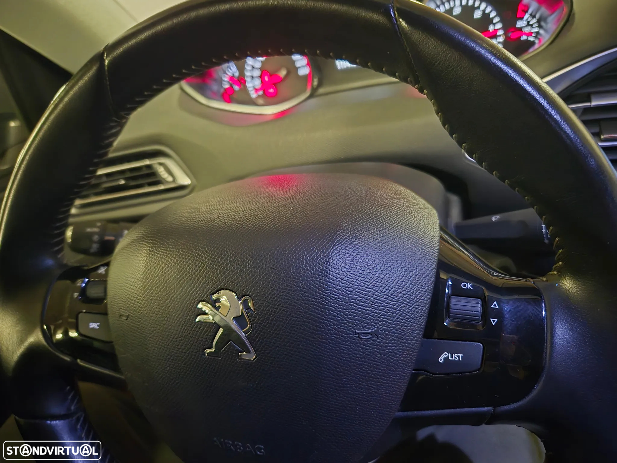 Peugeot 308 SW 1.5 BlueHDi Allure - 12