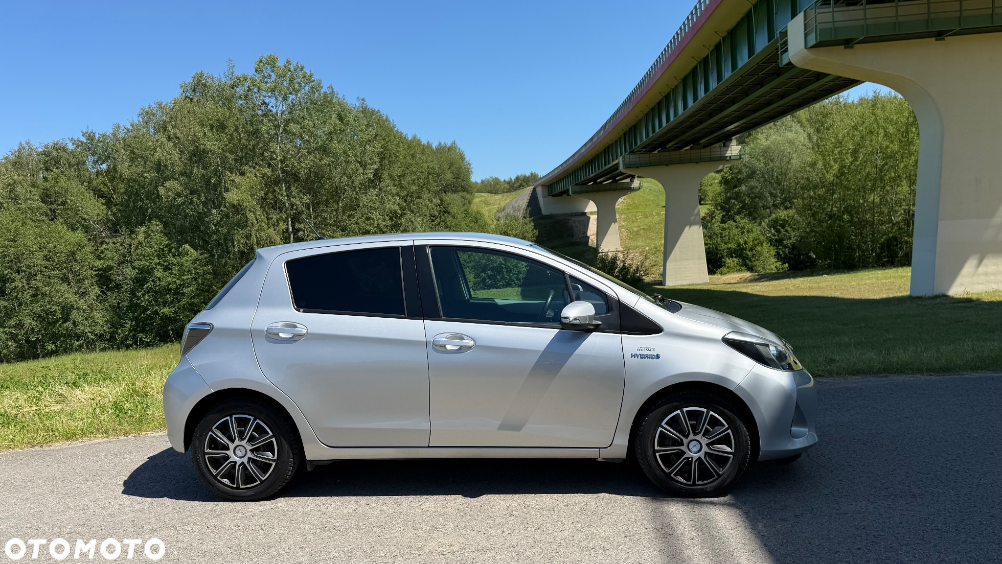 Toyota Yaris Hybrid 100 Active - 36