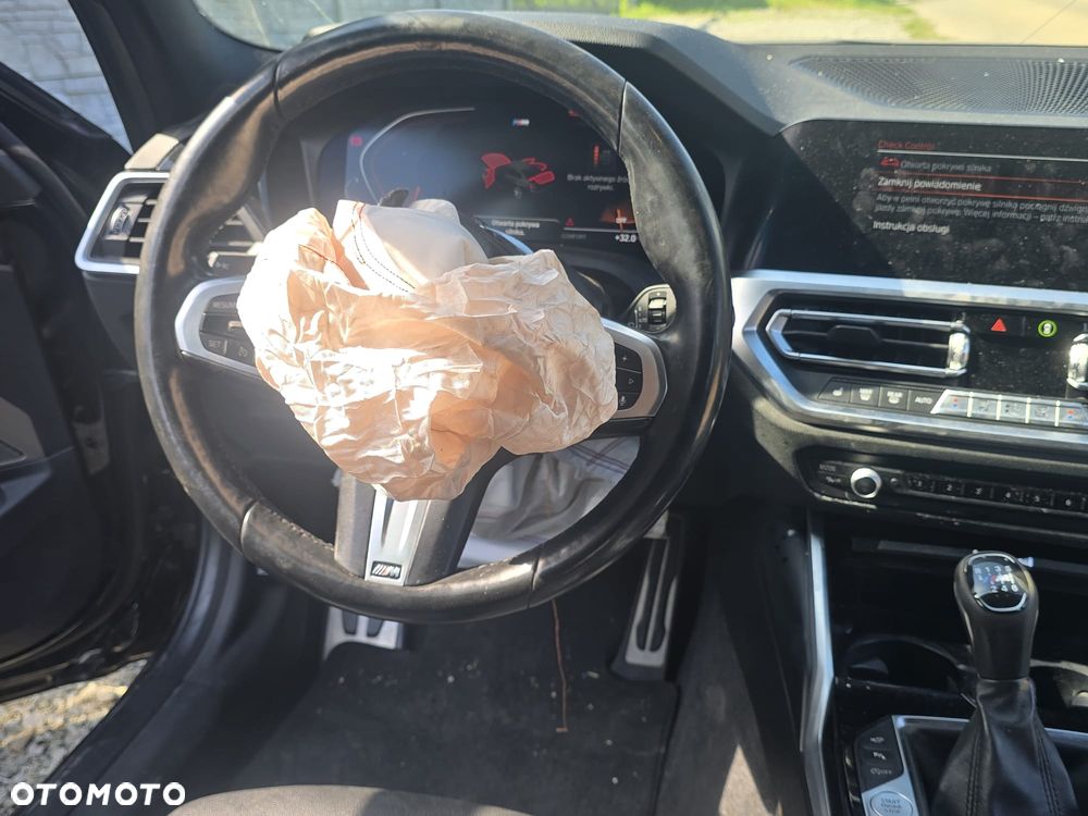 BMW Seria 3 318d Edition M Sport Shadow - 13