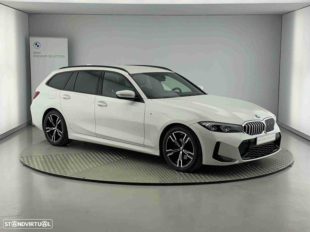 BMW 320 d Touring Pack Desportivo M Auto - 1