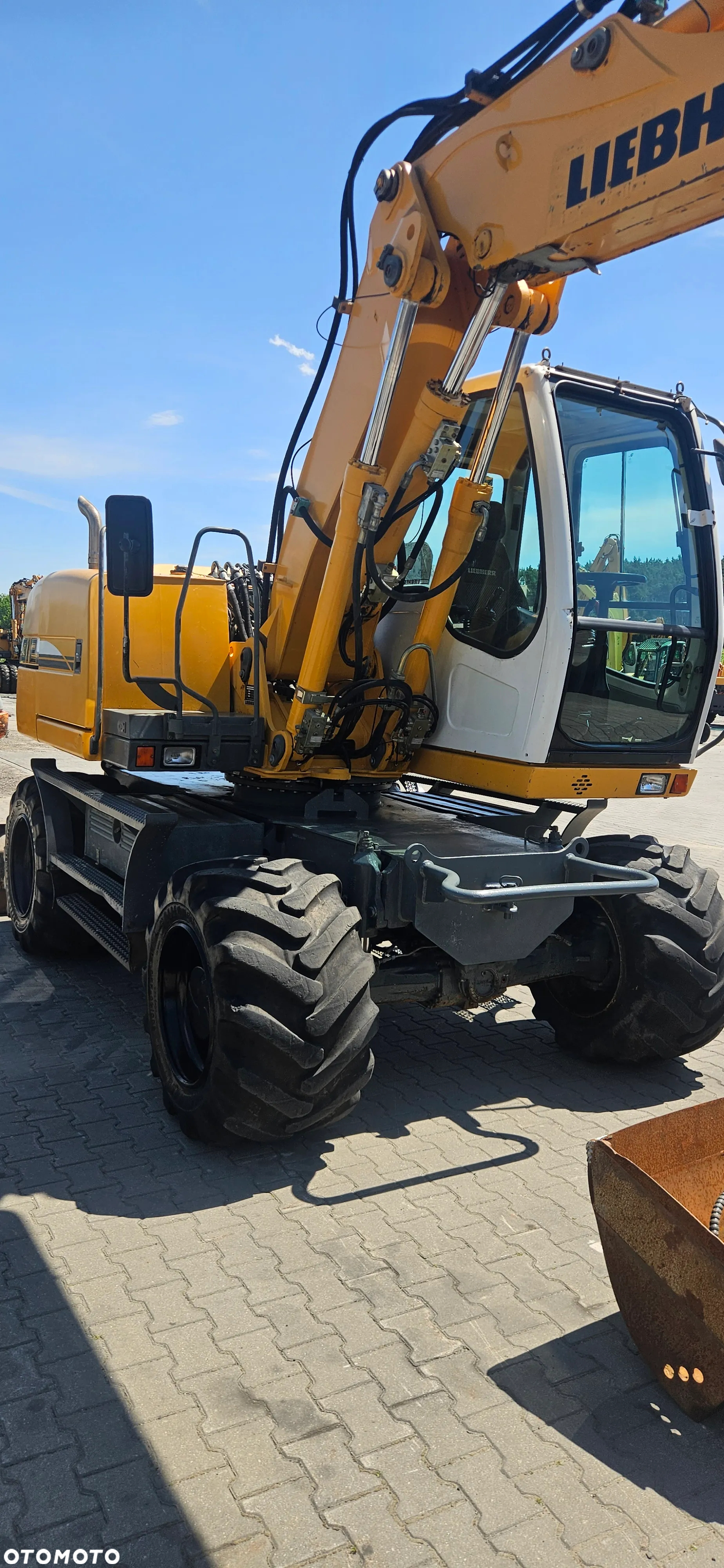 Liebherr A312 11 tys. Mtg centralne smarowanie z Niemiec! 2 łyżki - 11