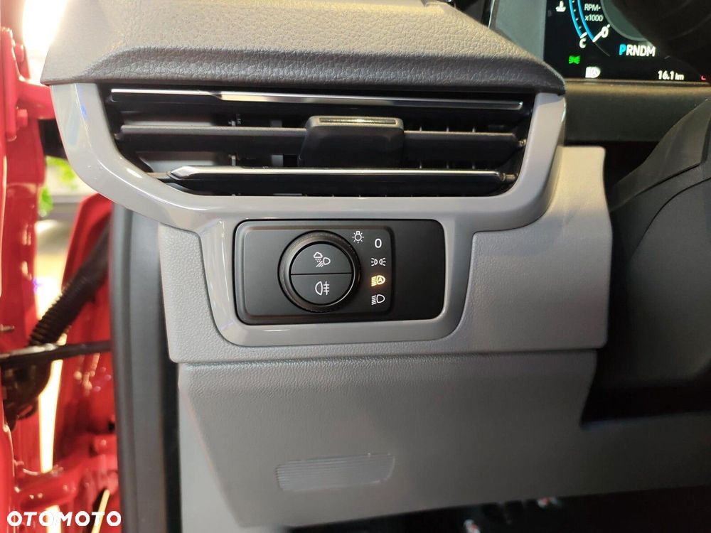 Volkswagen Caravelle - 21