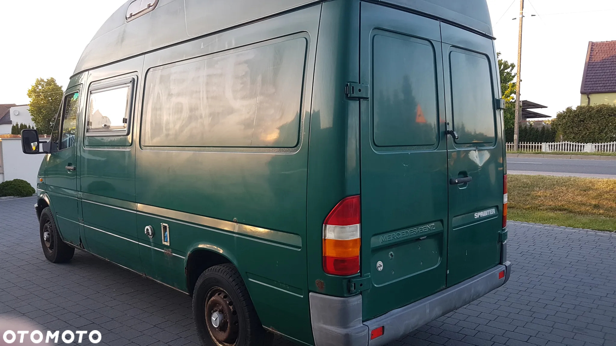 Mercedes-Benz SPRINTER - 4