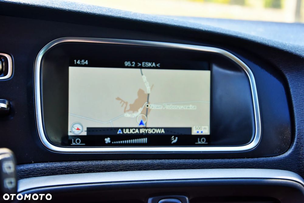 Volvo V40 D2 Momentum - 26