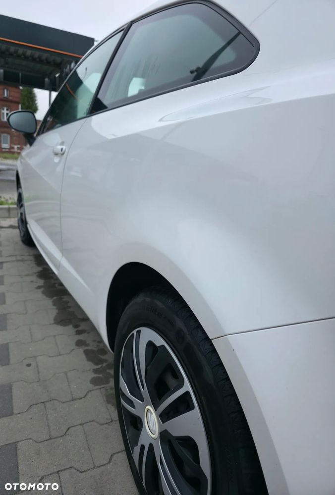 Seat Ibiza 1.6 16V Reference - 3