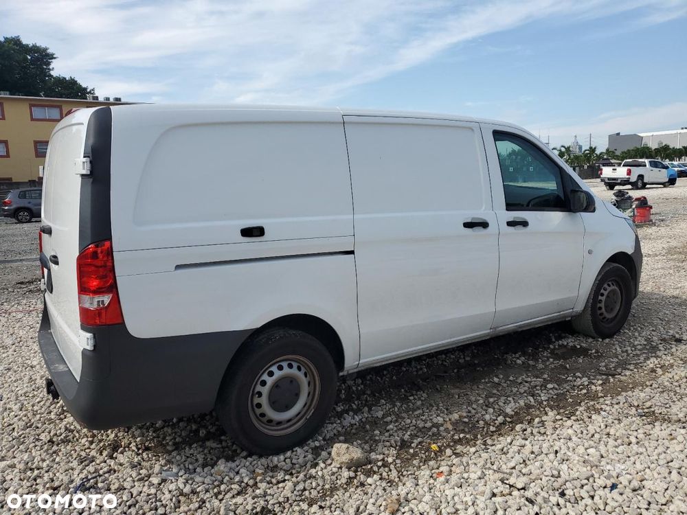 Mercedes-Benz Vito - 4