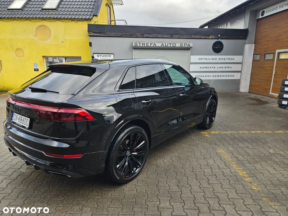 Audi Q8 - 9