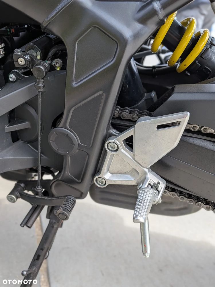 Honda CB - 18