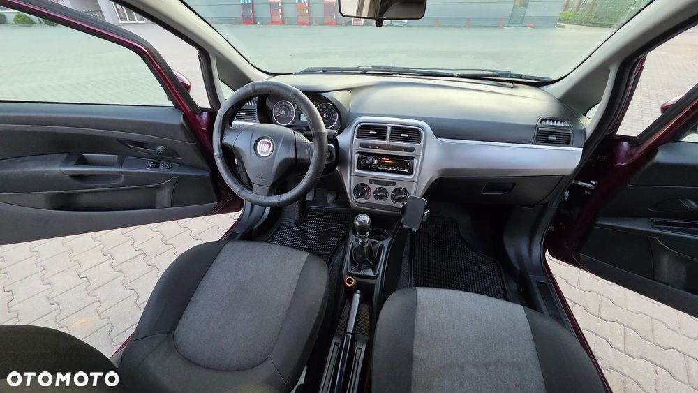 Fiat Punto VAN - 15