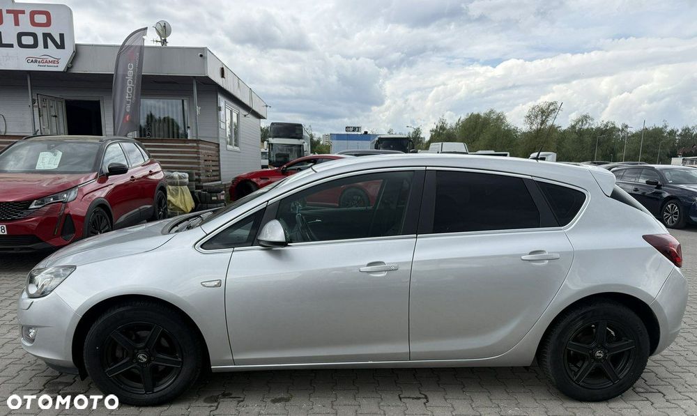 Opel Astra - 10
