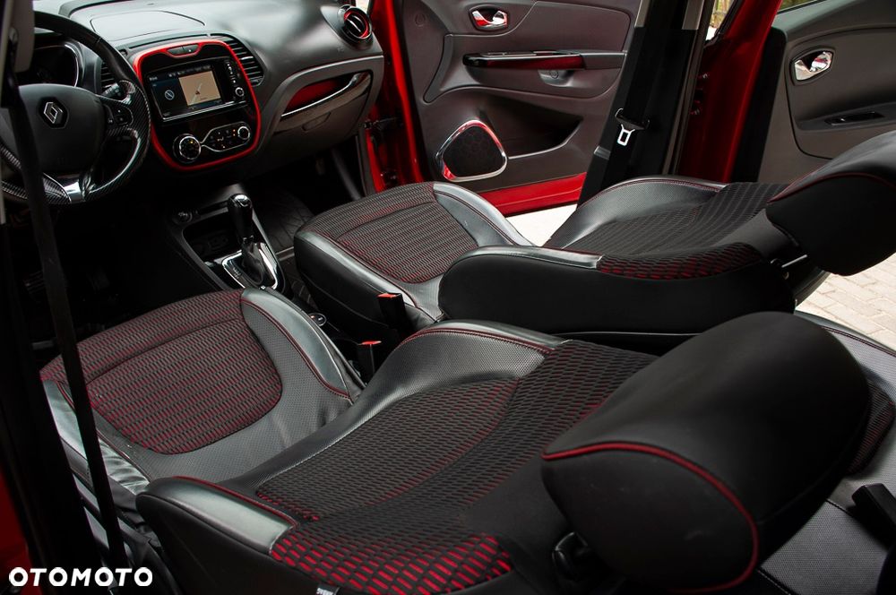 Renault Captur 1.2 TCe Helly Hansen EDC - 27