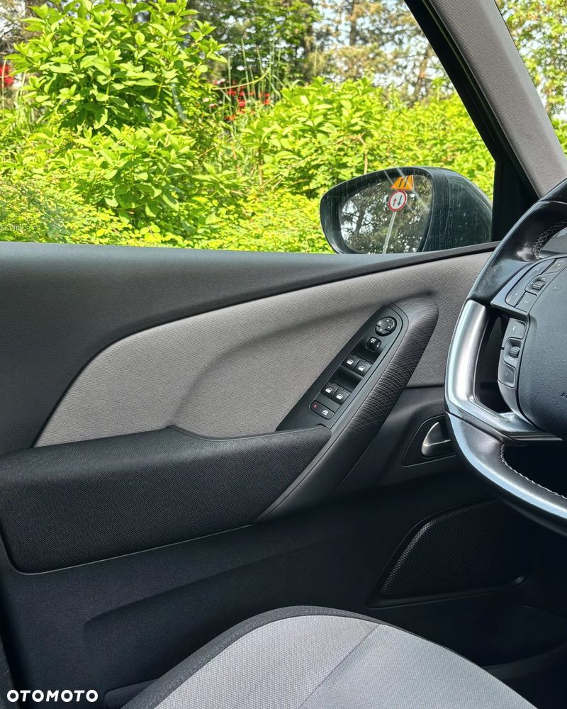Citroën C4 Grand Picasso 1.2 PureTech Shine S&S - 13