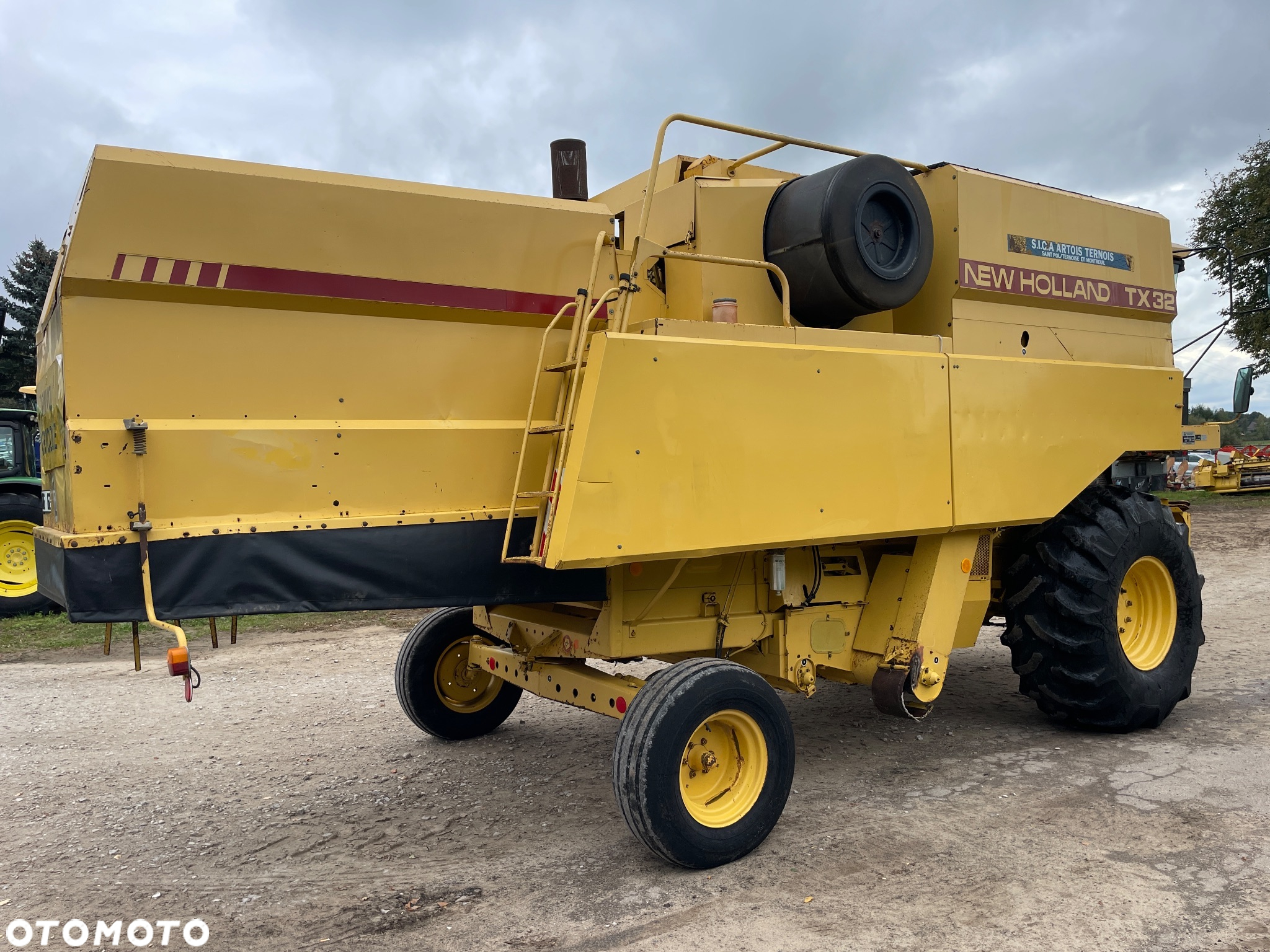 New Holland TX 32 - 2