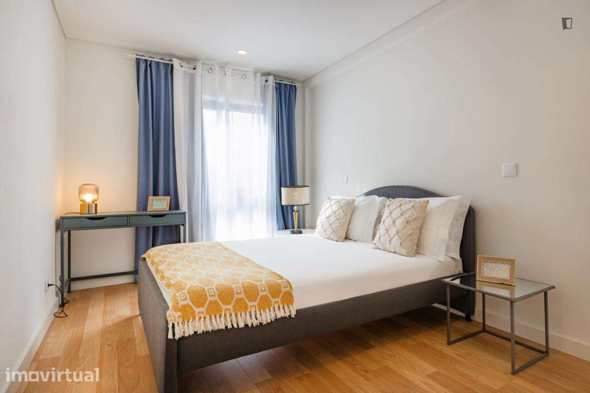 Apartamento com 1 quartos - localizado em Santo Ildefonso Porto - Grande imagem: 2/42