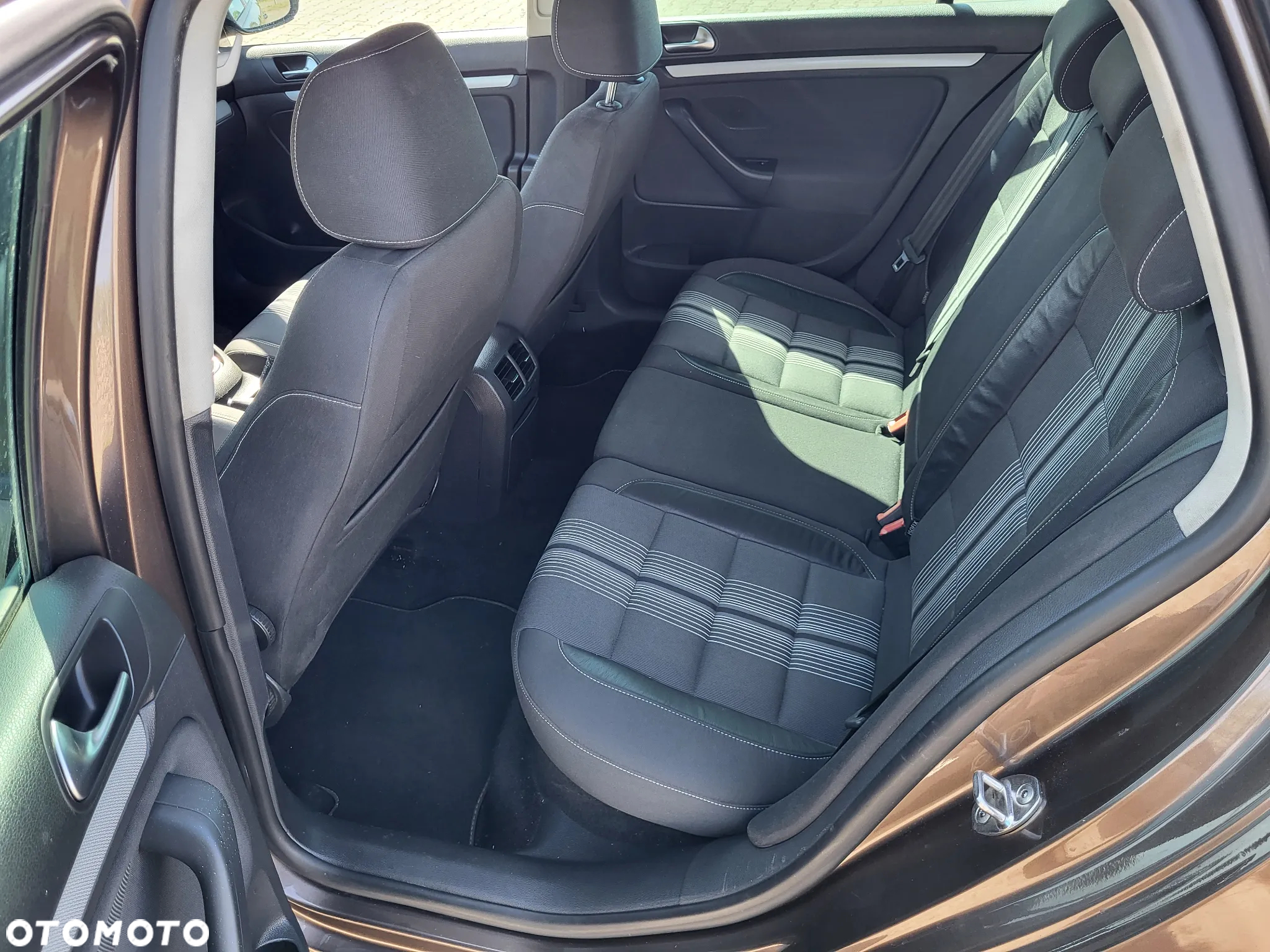 Volkswagen Golf VII 1.2 TSI BMT Trendline - 18