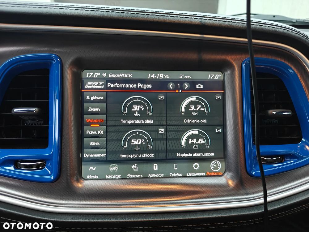 Dodge Challenger - 24