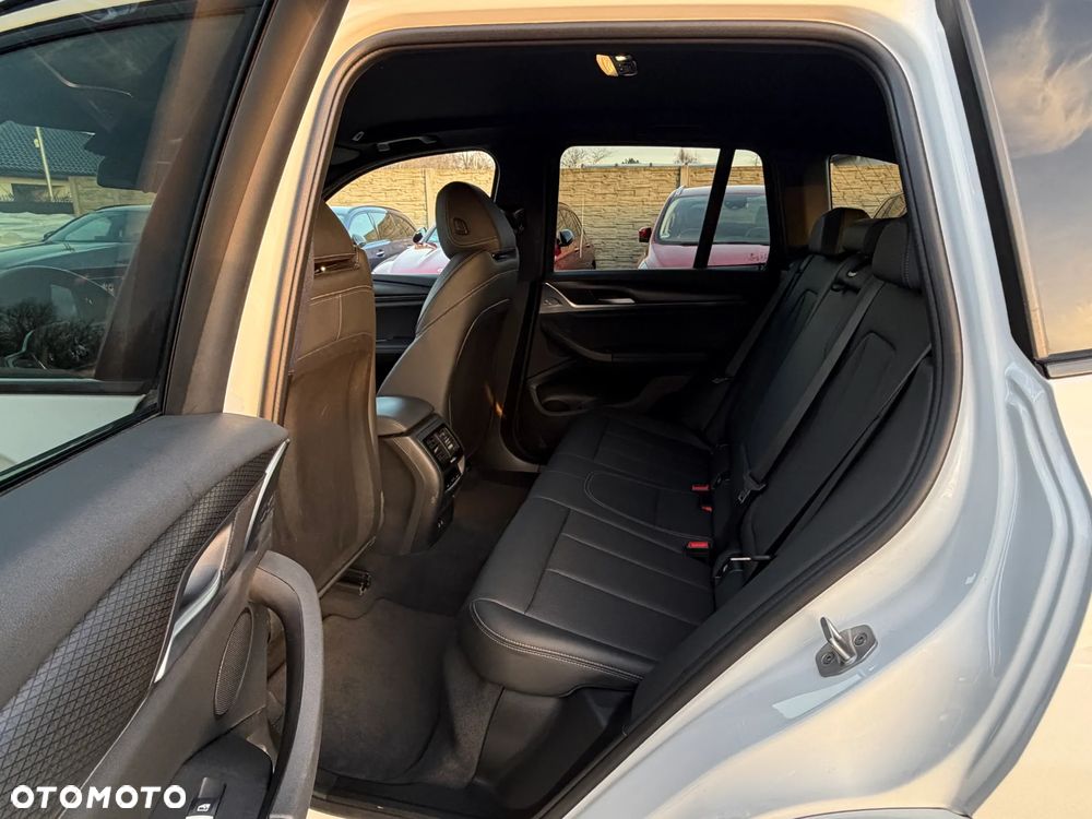 BMW X3 - 33