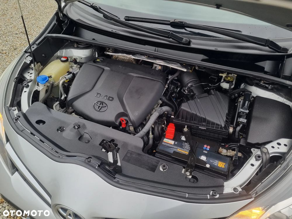 Toyota Verso 1.6 D-4D Premium EU6 - 13