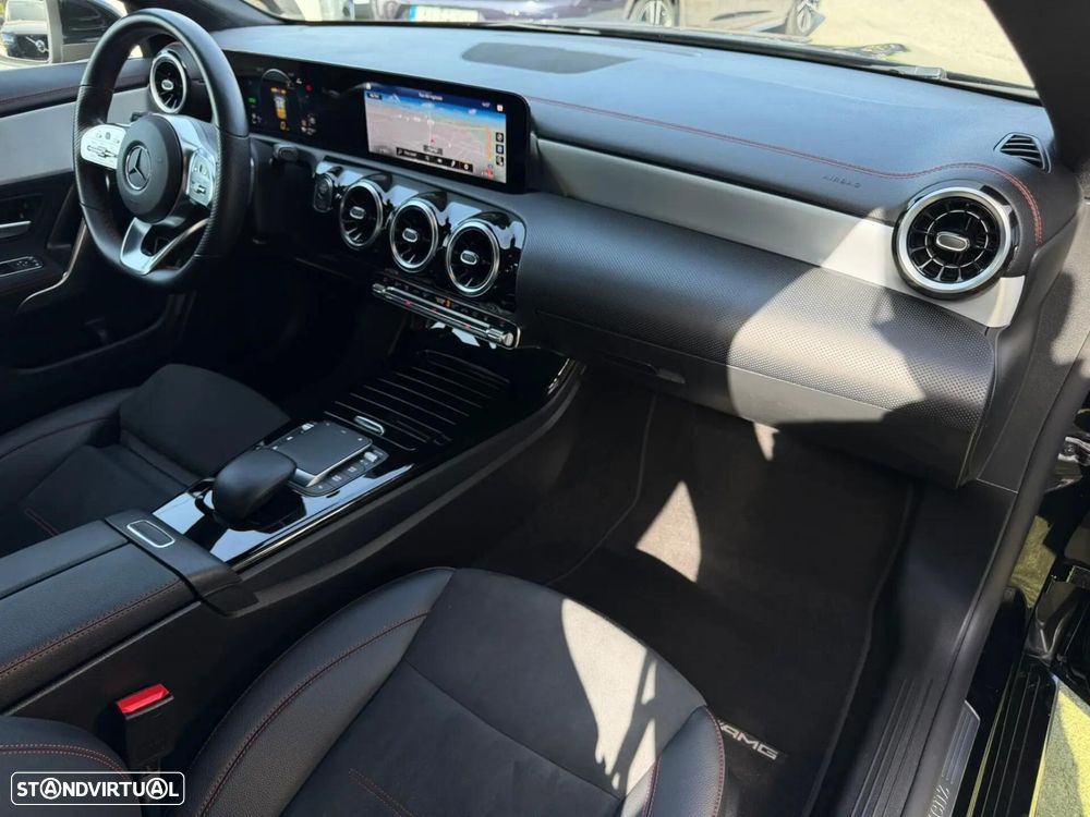 Mercedes-Benz CLA 250 e Shooting Brake AMG Line - 16