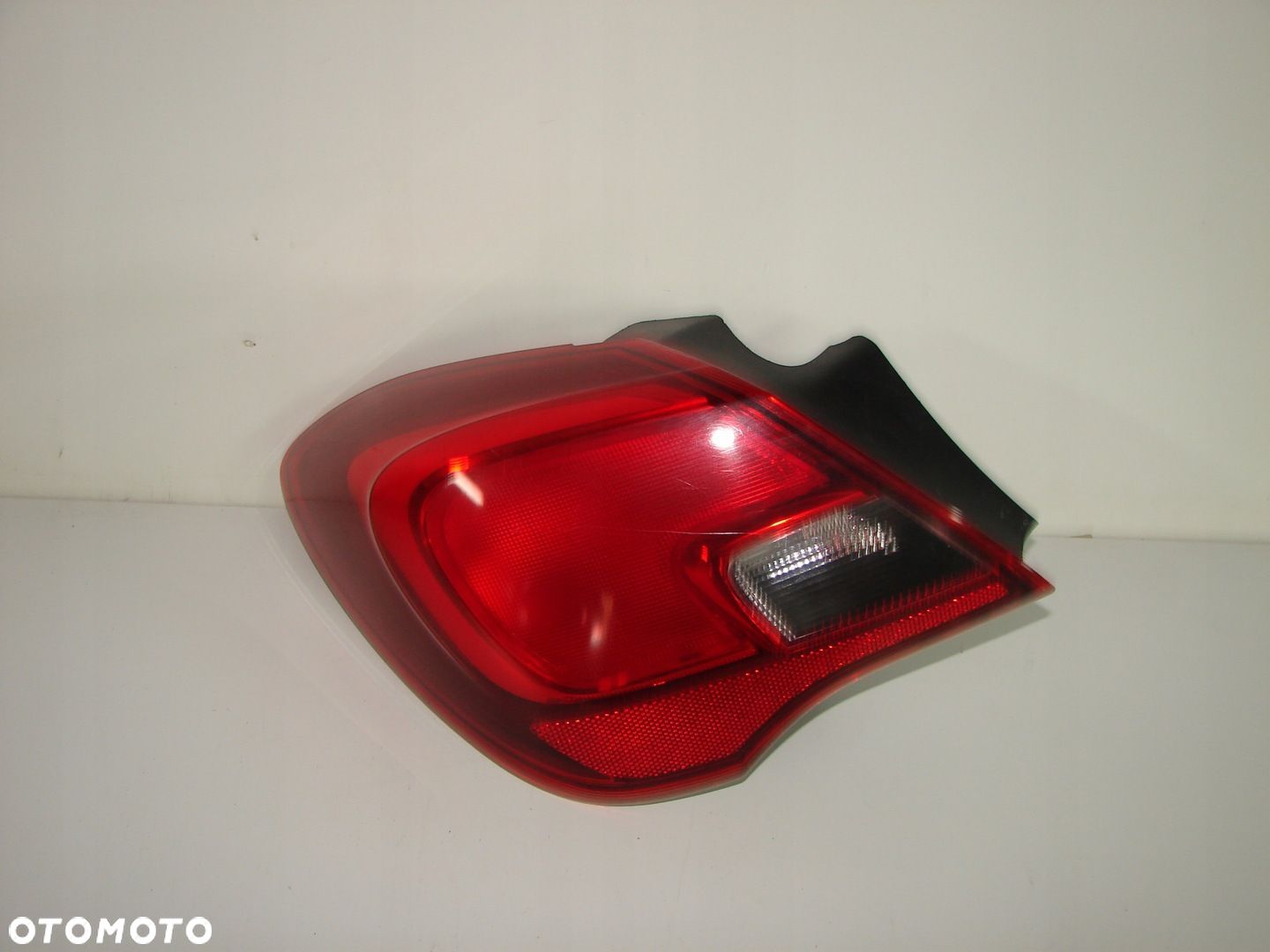 Lampa tylna tył lewa OPEL CORSA E 14- 3DRZWI - 1