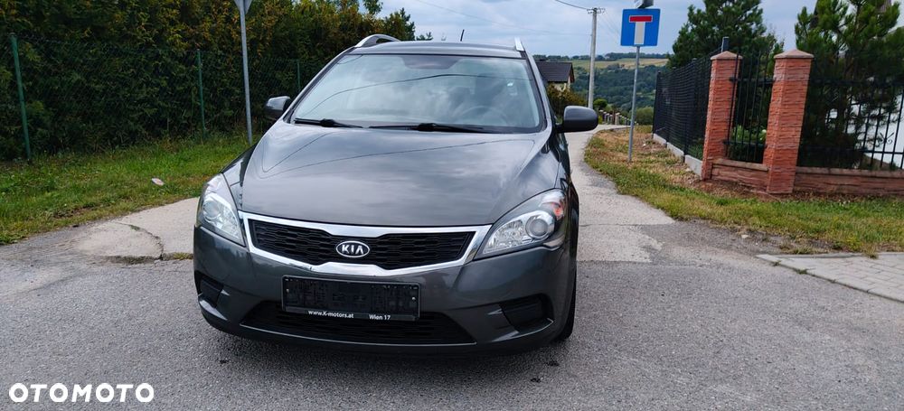 Kia Ceed - 5