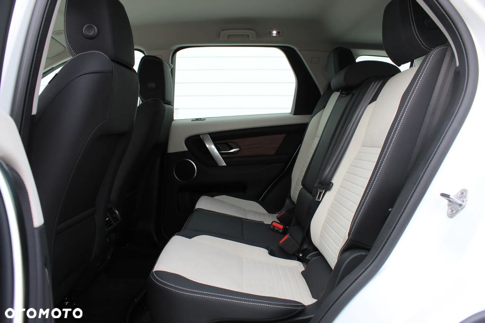 Land Rover Discovery Sport - 13