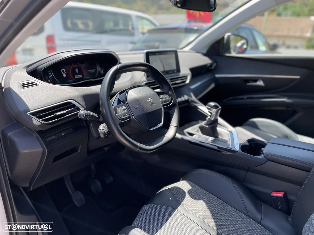 Peugeot 5008 PureTech 130 Stop & Start Allure Pack - 8