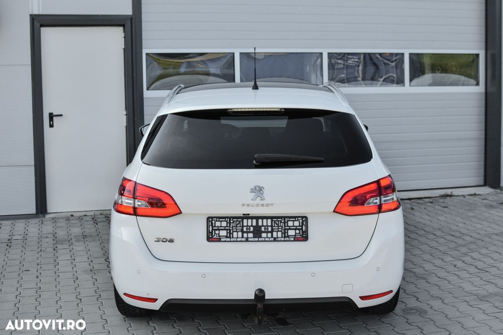 Peugeot 308 1.2 L PureTech Turbo S&S Allure Pack - 3