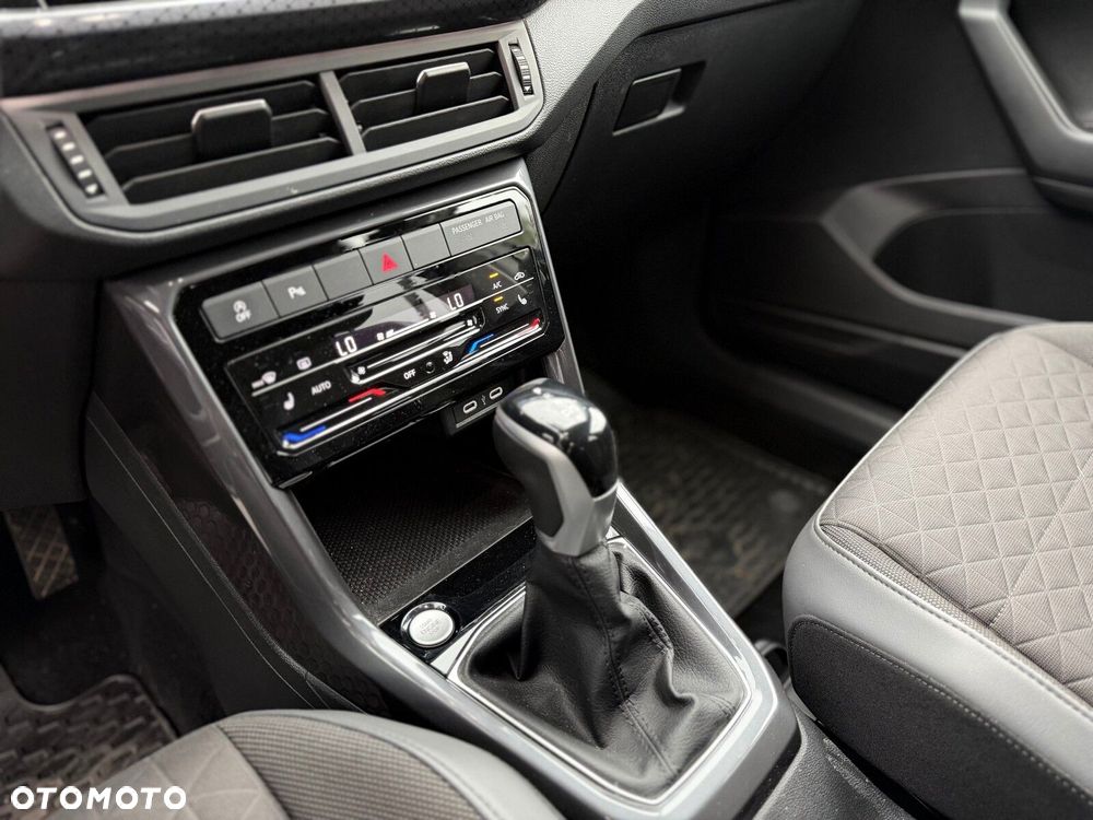 Volkswagen T-Cross 1.0 TSI Style DSG - 11