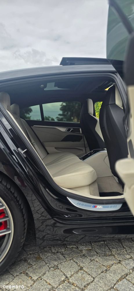 BMW Seria 8 - 38