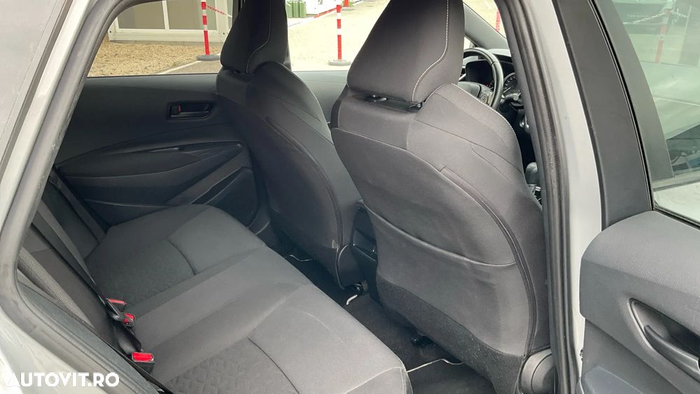 Toyota Corolla 1.8 HSD Dynamic - 37