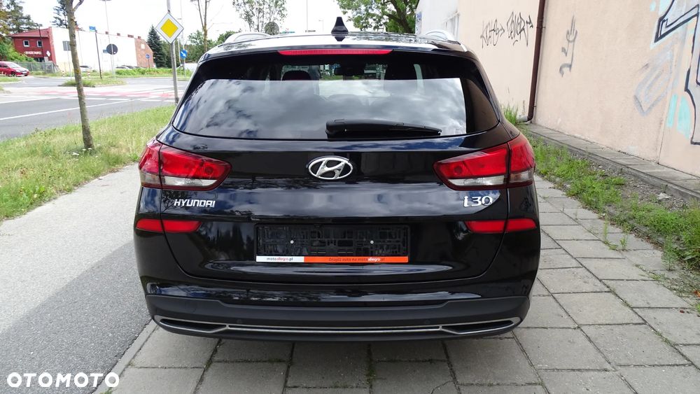 Hyundai i30 1.5 T-GDI 48V-Hybrid DCT EDITION 30+ - 6