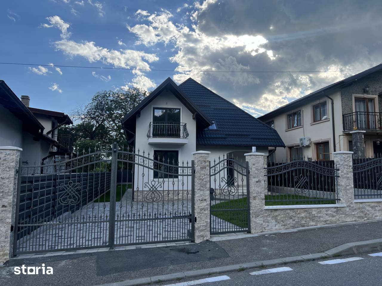 Casa de vânzare 165 Mp Cornu - Imagine principală: 2/7