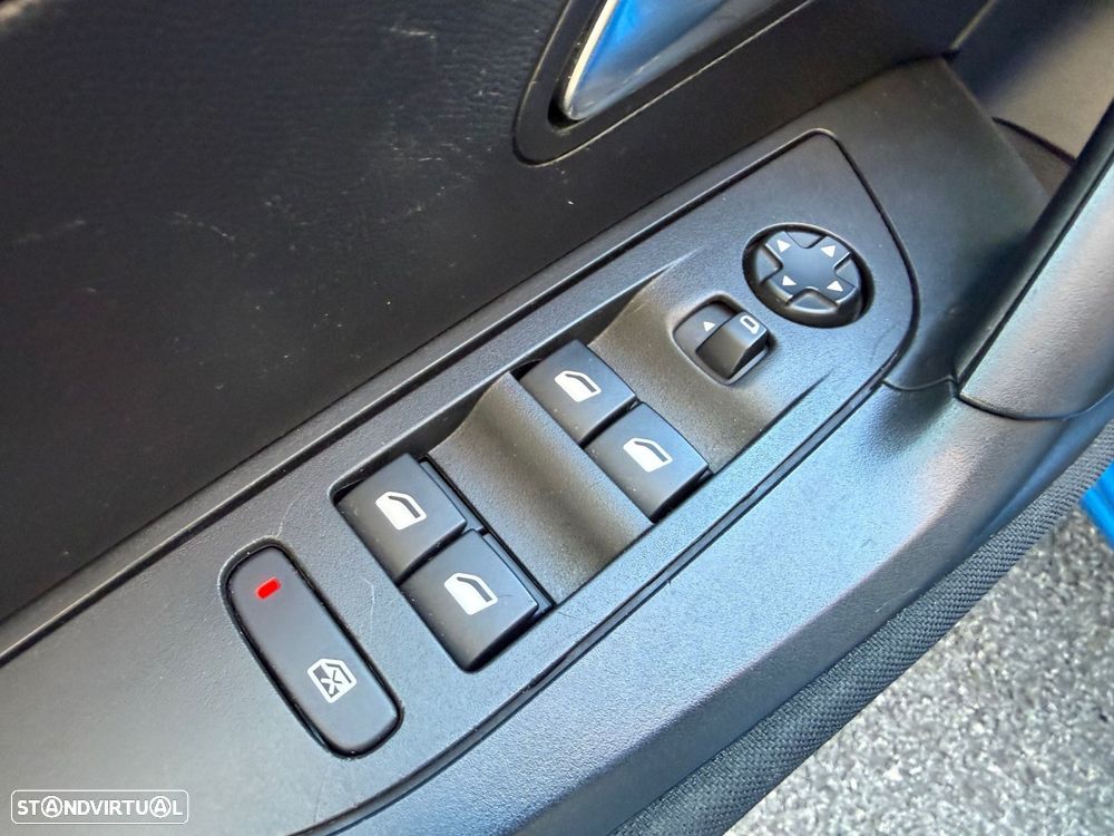 Peugeot 2008 1.5 BlueHDi Active - 24