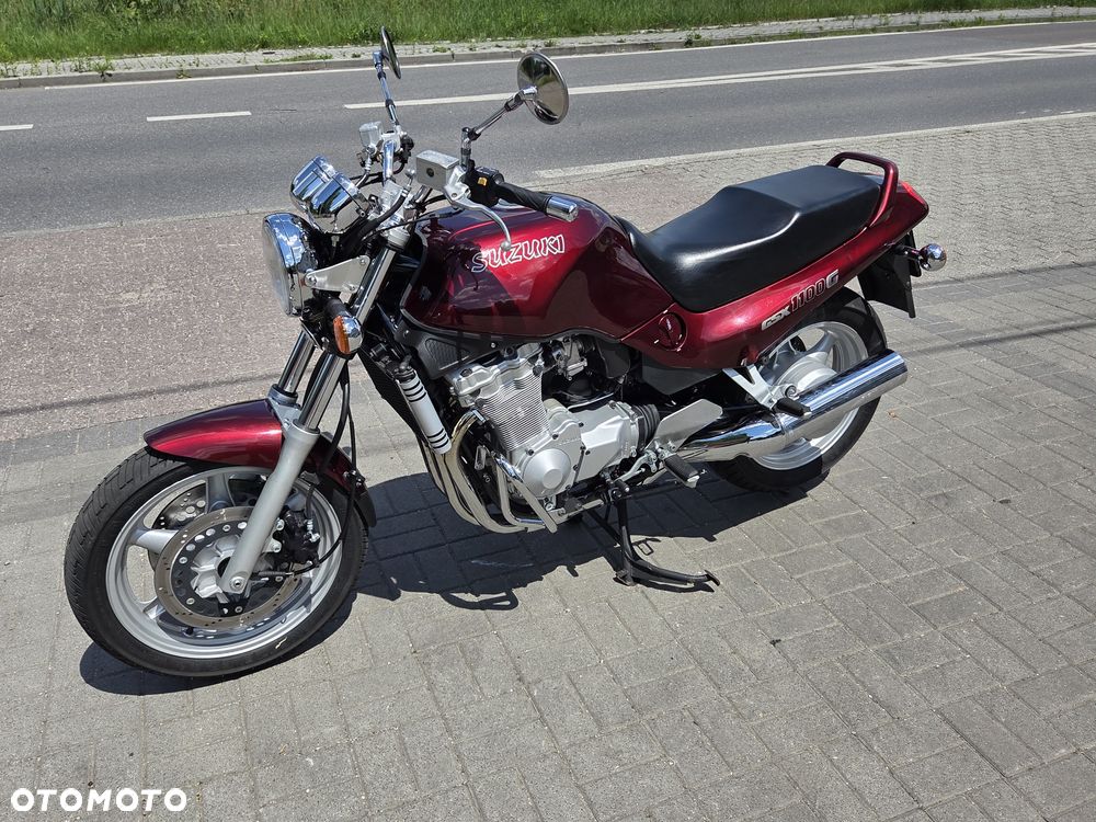 Suzuki GSX - 29