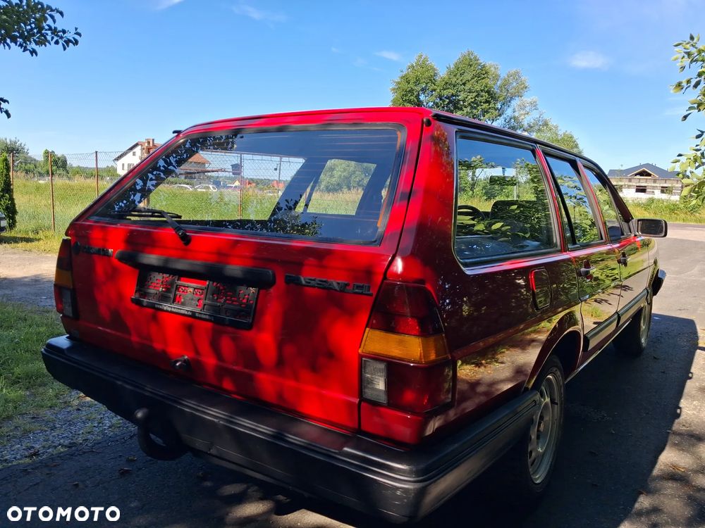 Volkswagen Passat - 4