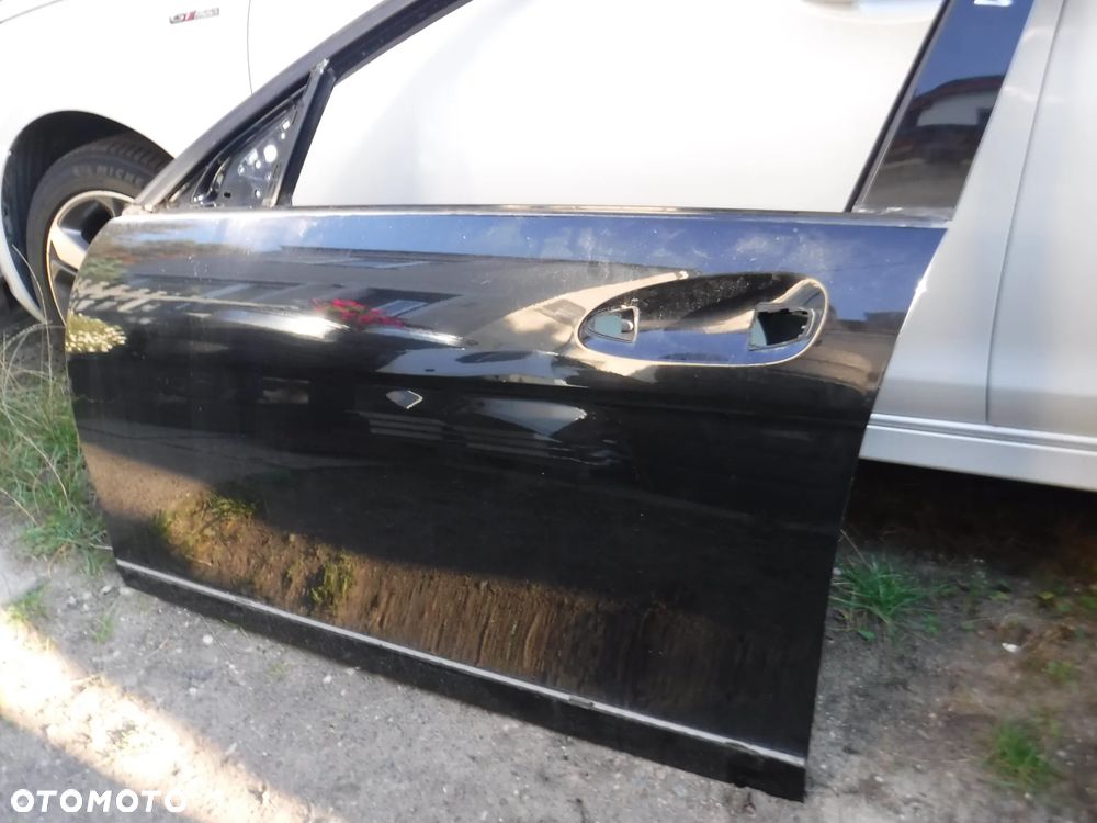 Mercedes C Klasa W204 drzwi prawe lewe  przod C197 197 - 4