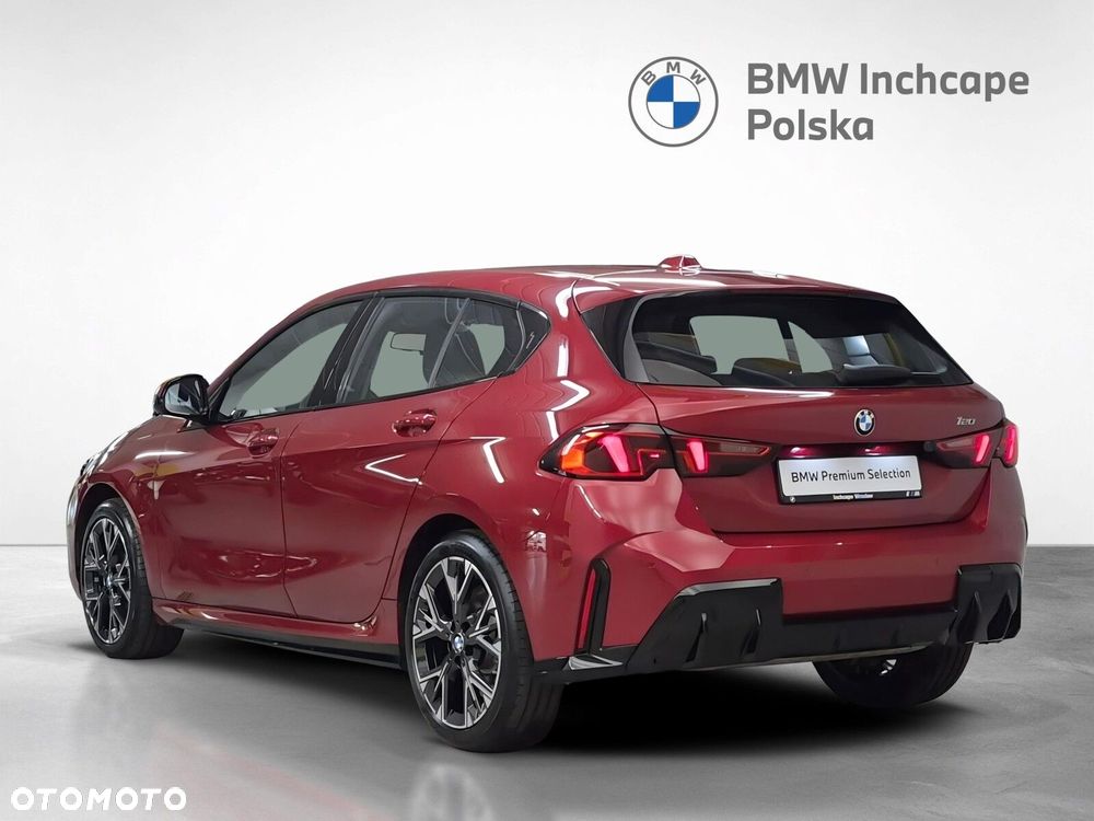 BMW 1 Series 2025 photo 3