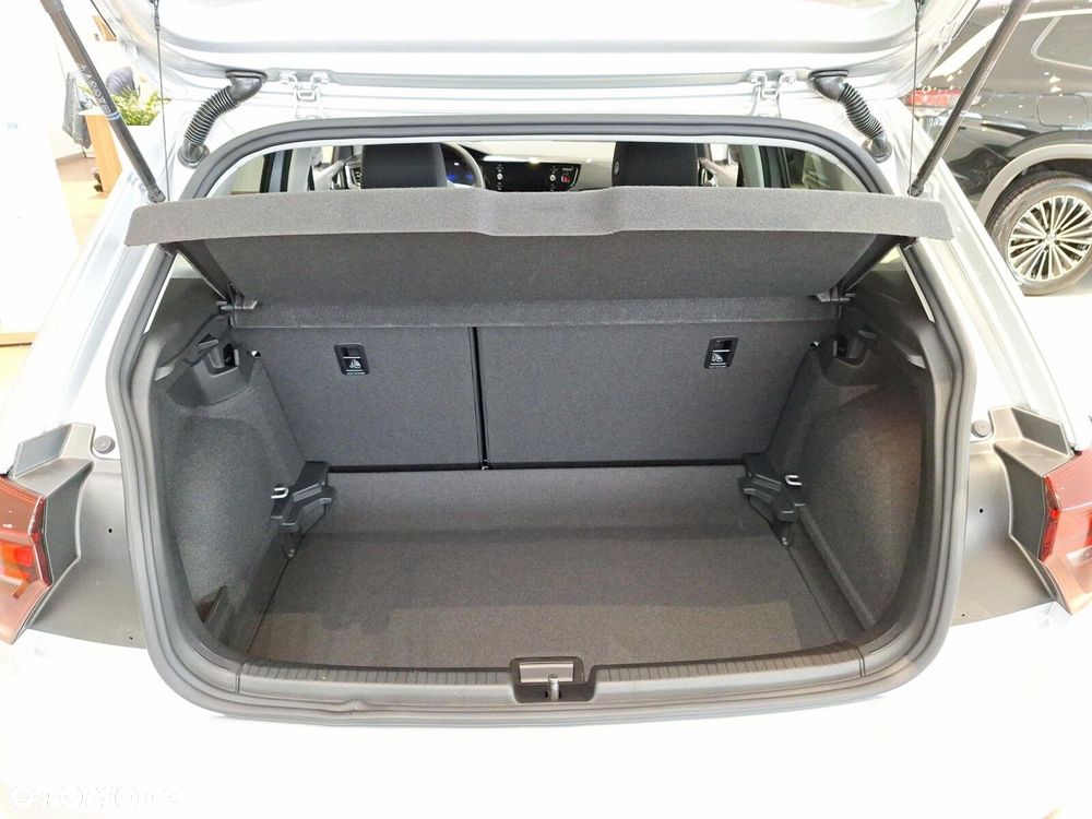 Volkswagen Polo - 17