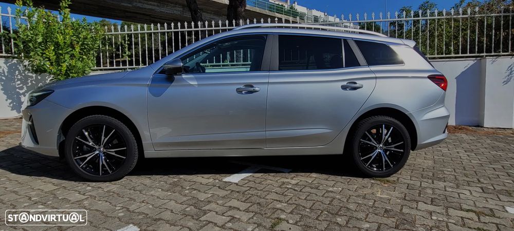 MG MG5 5 Standard Luxury - 4