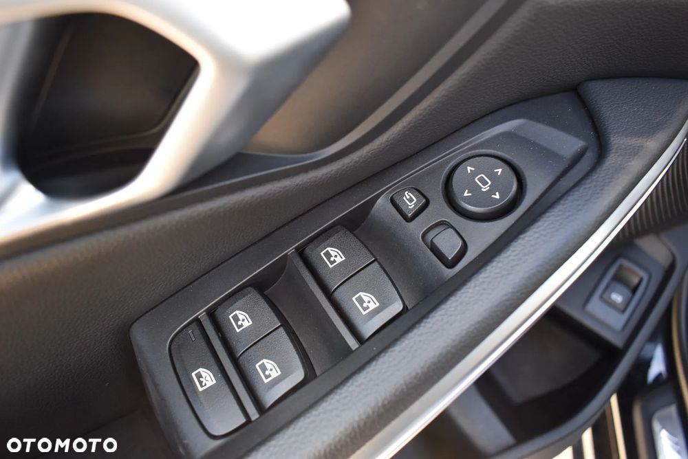 BMW Seria 3 320d xDrive MHEV M Sport sport - 23