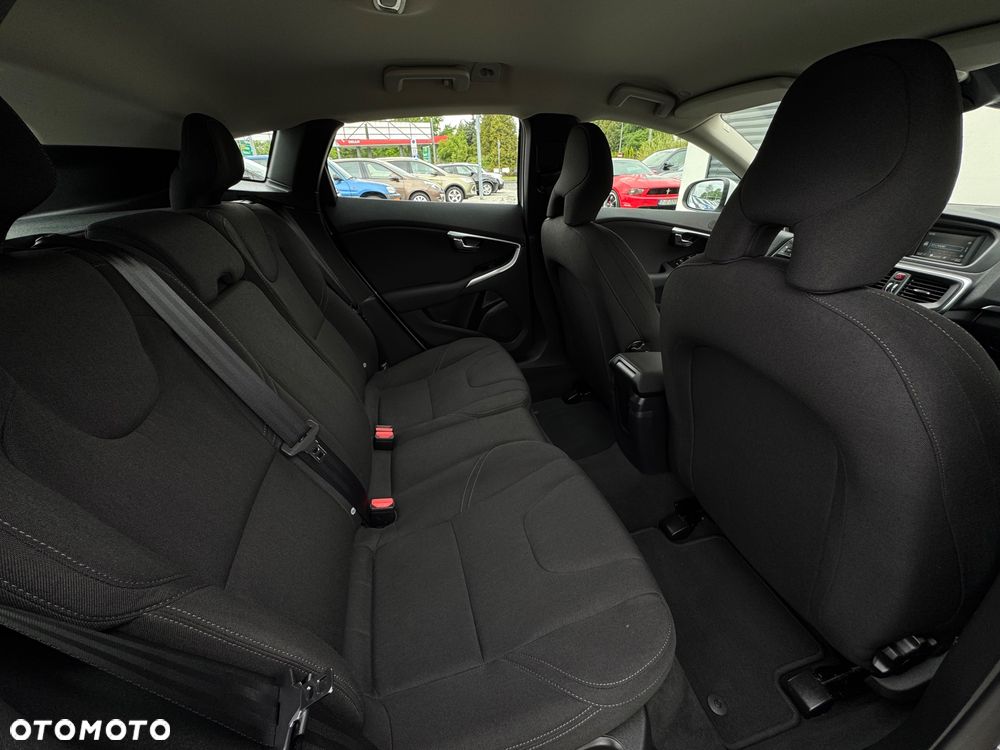 Volvo V40 T2 You - 31