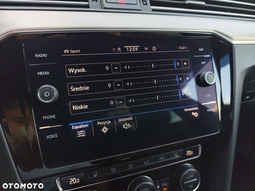 Volkswagen Passat 2.0 TSI Business DSG - 27