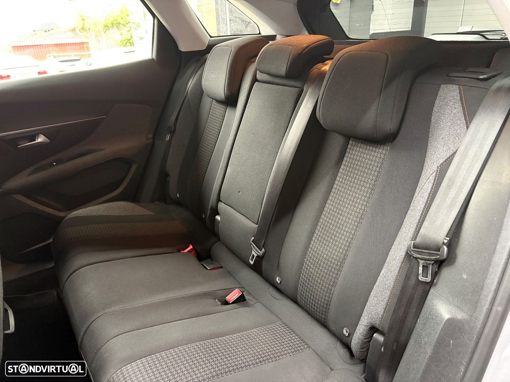 Peugeot 3008 PureTech 130 Stop & Start EAT6 Active - 36