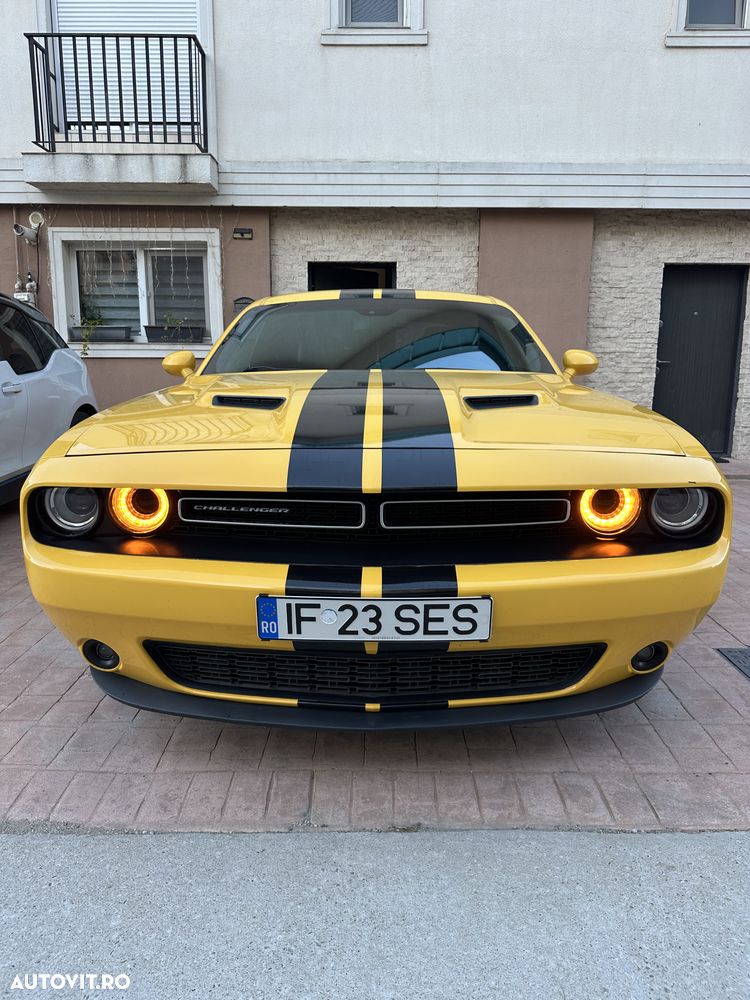 Dodge Challenger - 16