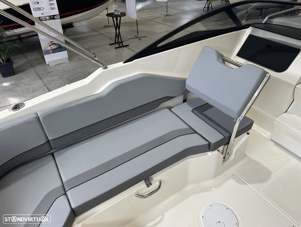 Bayliner C21 OB - 13