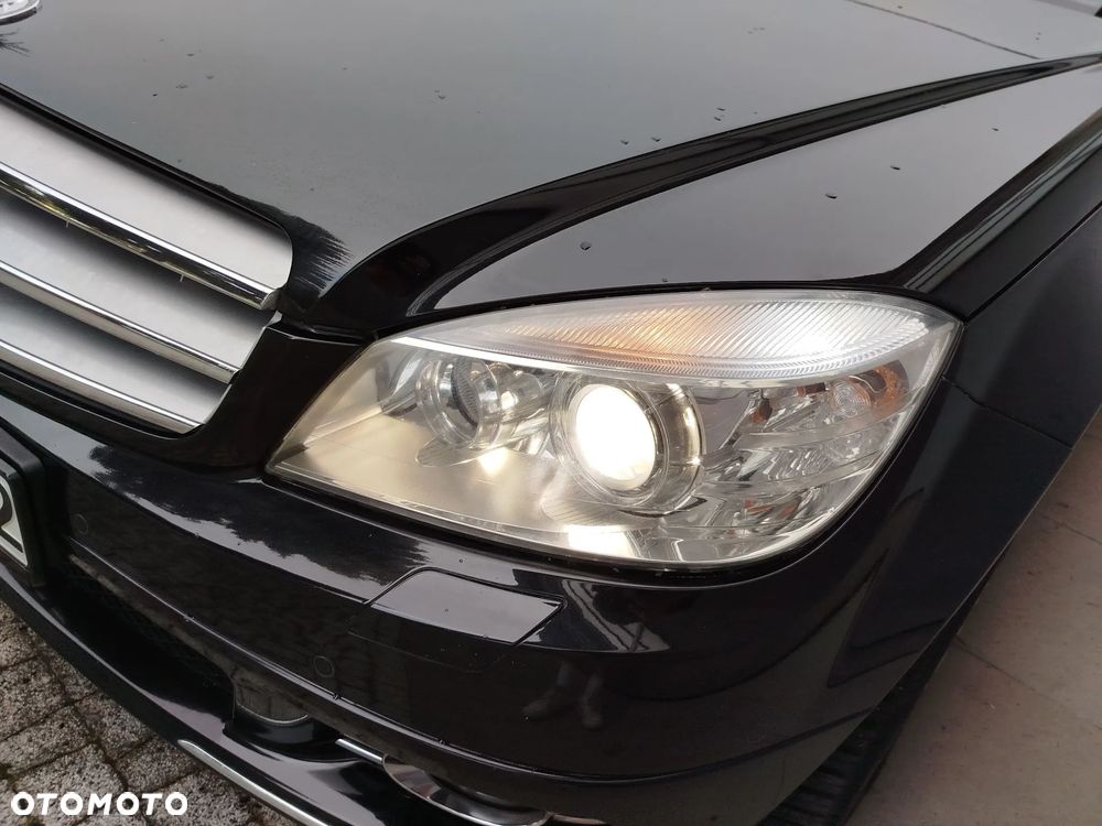 Mercedes-Benz Klasa C 350 7G-TRONIC Avantgarde - 32