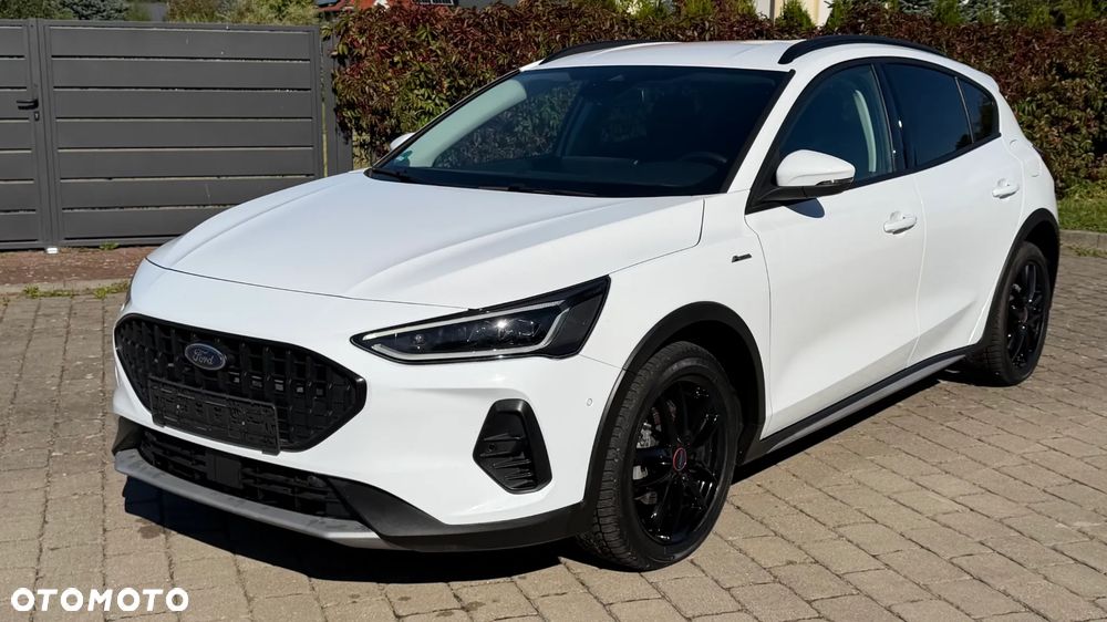 Ford Focus 1.0 EcoBoost Hybrid ACTIVE - 1