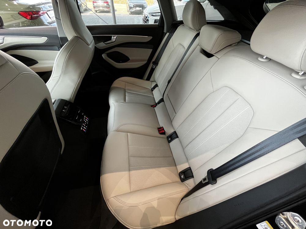 Audi A6 Avant TDI mHEV Quattro S tronic - 15