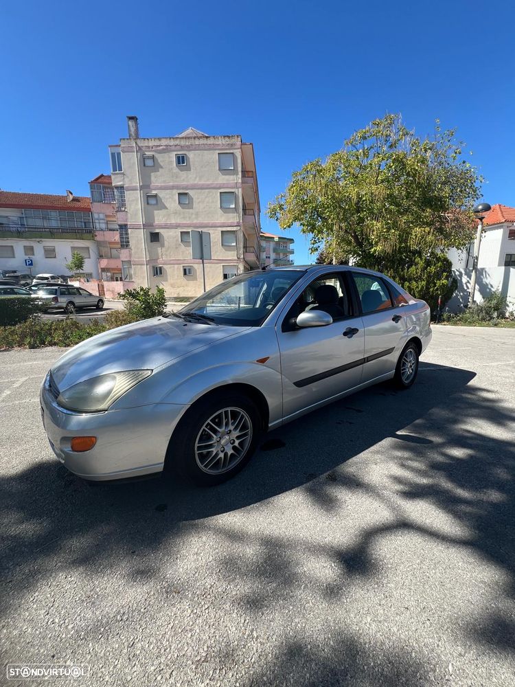 Ford Focus 1.8 TDdi Ghia - 2